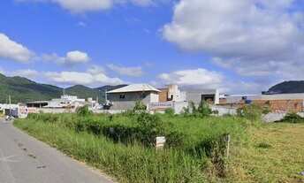 Imagem 4: Terreno 420m² em Camboriú à Venda! Ideal para Construção de Galpões