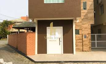 Imagem: Casa Reformada dentro de Condomínio Fechado