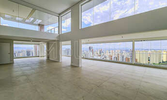 Imagem: Magnifique - Cobertura Espetacular no Miolo