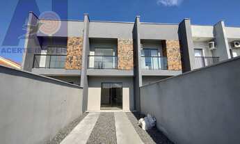 Imagem: Casa à venda no bairro Espinheiros - Joinville/SC