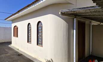 Imagem: Casa 02 dormitórios para locação no bairro