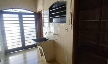 Imagem 7: Casa térrea 03 dormitórios sendo 01 suíte para locação próximo a Av. Nossa Senhora da Paz