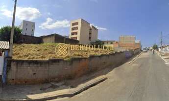 Imagem: Terreno à Venda, de 1359 m² - Jardim Simus