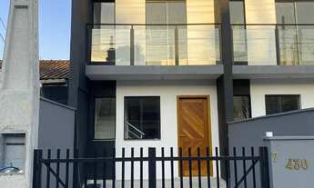 Imagem 2: Sobrado à venda no bairro Boehmerwald - Joinville/SC