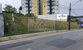 Imagem 6: Terreno pronto para construir