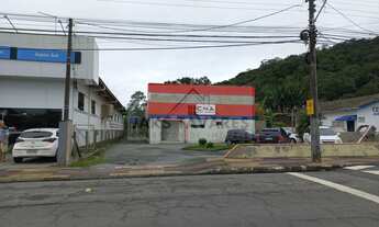 Imagem: Casa Padrão / Ponto Comercial