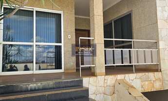 Imagem: Casa no Centro a Venda em Pederneiras/SP