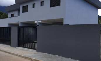 Imagem 3: Casa com 3 suítes à venda em condomino no Massagusaçu em Caraguatatuba