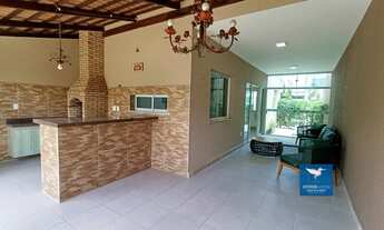 Imagem 6: Casa Duplex com Móveis Planejados, Amplo Lote e Deck Privativo a Poucos Metros da CE040 em