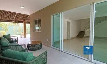 Imagem 5: Casa Duplex com Móveis Planejados, Amplo Lote e Deck Privativo a Poucos Metros da CE040 em