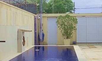 Imagem 2: Casa Duplex com Deck e Piscina na Região Central do Eusébio, Móveis Projetados, Amplo Recu