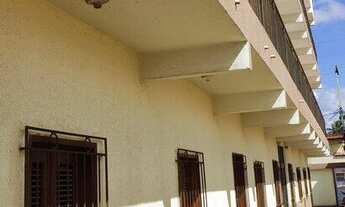 Imagem: Prédio de Quitinetes no Bairro Passaré