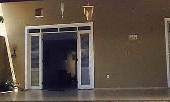 Imagem: Casa com Piscina Privativa em Condomínio