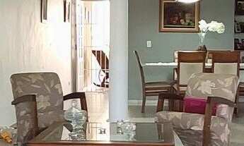 Imagem 6: Casa com Piscina Privativa em Condomínio no Bairro Luciano Cavalcante, 04 Quartos, Master