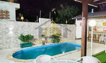 Imagem: Linda casa com 3 dormitórios, sendo 1 suíte!