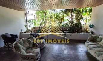 Imagem 4: Residência de Alto Padrão com Lazer Completo em São Francisco