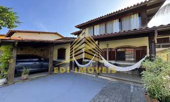 Imagem: Casa com 300m2 - 6 quartos sendo 2 suítes