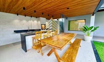 Imagem 4: Casa Moderna com Espaços Integrados no Maravista, Niterói/RJ