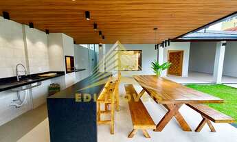 Imagem 6: Casa Moderna com Espaços Integrados no Maravista, Niterói/RJ