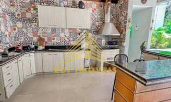 Imagem 5: Casa Alto Padrão em Condomínio com 4 quartos sendo 2 suíte