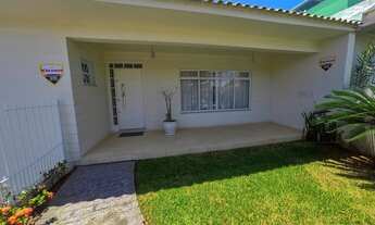 Imagem: Casa à Venda, 3 Suítes, Piscina Coberta