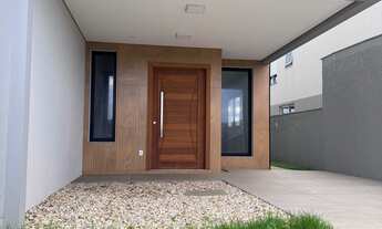 Imagem 2: Casa Nova com 3 Suítes no Jardim Campeche – Conforto e Qualidade a Poucos Passos do Mar