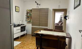 Imagem 2: Casa com 4 dorms, dependência de empregada - Ótima localização