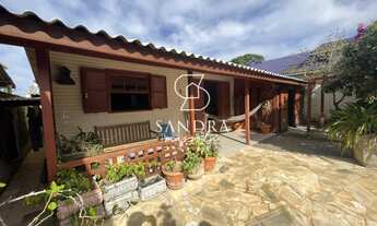 Imagem 2: Casa + Edícula com Piscina próximo à praia do Moçambique em Ingleses do Rio Vermelho - Flo