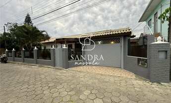 Imagem: Casa à venda no bairro Ingleses do Rio