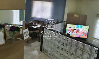 Imagem 6: Casa Sobrado com 5 dormitórios sendo 1 suíte, para Venda no bairro Ingleses do Rio Vermelh