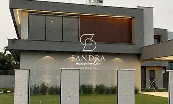 Imagem 3: Sobrado Alto Padrão 4 dormitórios sendo 3 suítes a 200 metros do mar