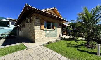 Imagem 4: Casa Mista à Venda no Litoral — Espaço, Estilo e Qualidade de Vida Em Bombinhas - SC!