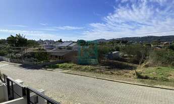 Imagem 7: Sobrado a Venda em Bombinhas Triplex com Amplo Espaço!!!