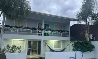 Imagem 1: Casa com Piscina À Venda 05 Suítes á Poucos Passos do Mar em Bombinhas - SC!!!