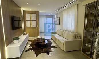 Imagem 5: Sobrado Alto Padrão com 04 Quartos, Finamente Mobiliado à Poucos Metros do Mar em Bombinha