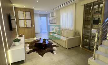 Imagem 6: Sobrado Alto Padrão com 04 Quartos, Finamente Mobiliado à Poucos Metros do Mar em Bombinha