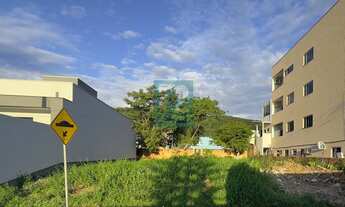 Imagem: Amplo Terreno, Plano À Venda Localizado