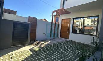 Imagem 2: Sobrado Pronto Alto Padrão com 02 suítes em Canto Grande Bombinhas