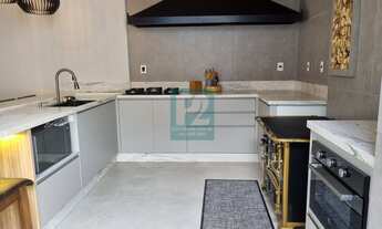 Imagem 3: Sobrado Alto Padrão com 03 dormitórios em Zimbros Bombinhas