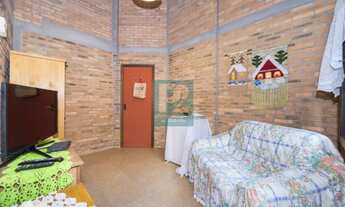 Imagem 6: Casa à Venda em Bombinhas com Amplo Terreno e área Verde