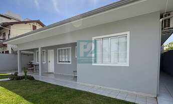 Imagem: Casa à Venda No Centro de Bombinhas - SC!