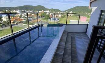 Imagem: Ampla Cobertura à Venda na Praia de Bombas