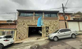 Imagem: Sobrado com quatro quartos sendo dois suíte