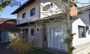 Imagem: Casa de Alvenaria à Venda em Rodeio/SC