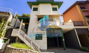 Imagem: Casa em Condomínio - Elegante residência