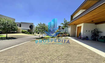 Imagem 3: Cond. Alphaville Granja Vianna - 4 suítes, moderna e impecável!