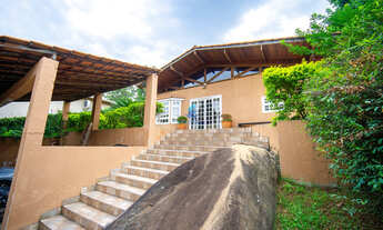 Imagem 2: EXCELENTE OPORTUNIDADE . Casa Térrea - 4 dorms -2 suítes o - Granja Viana - Carapicuiba/SP