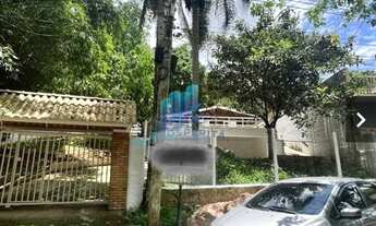 Imagem 2: Linda casa térrea com piscina - 174mts Construídos - Cond. Granja Carneiro Viana - Cotia/S