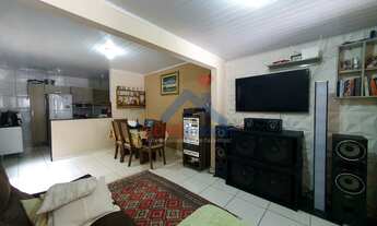 Imagem: Casa à venda no bairro Fazendinha - Curitiba/PR