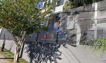 Imagem 2: Sobrado à venda no bairro Uberaba - Curitiba/PR